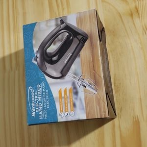 Brentwood Electric Hand Mixer
